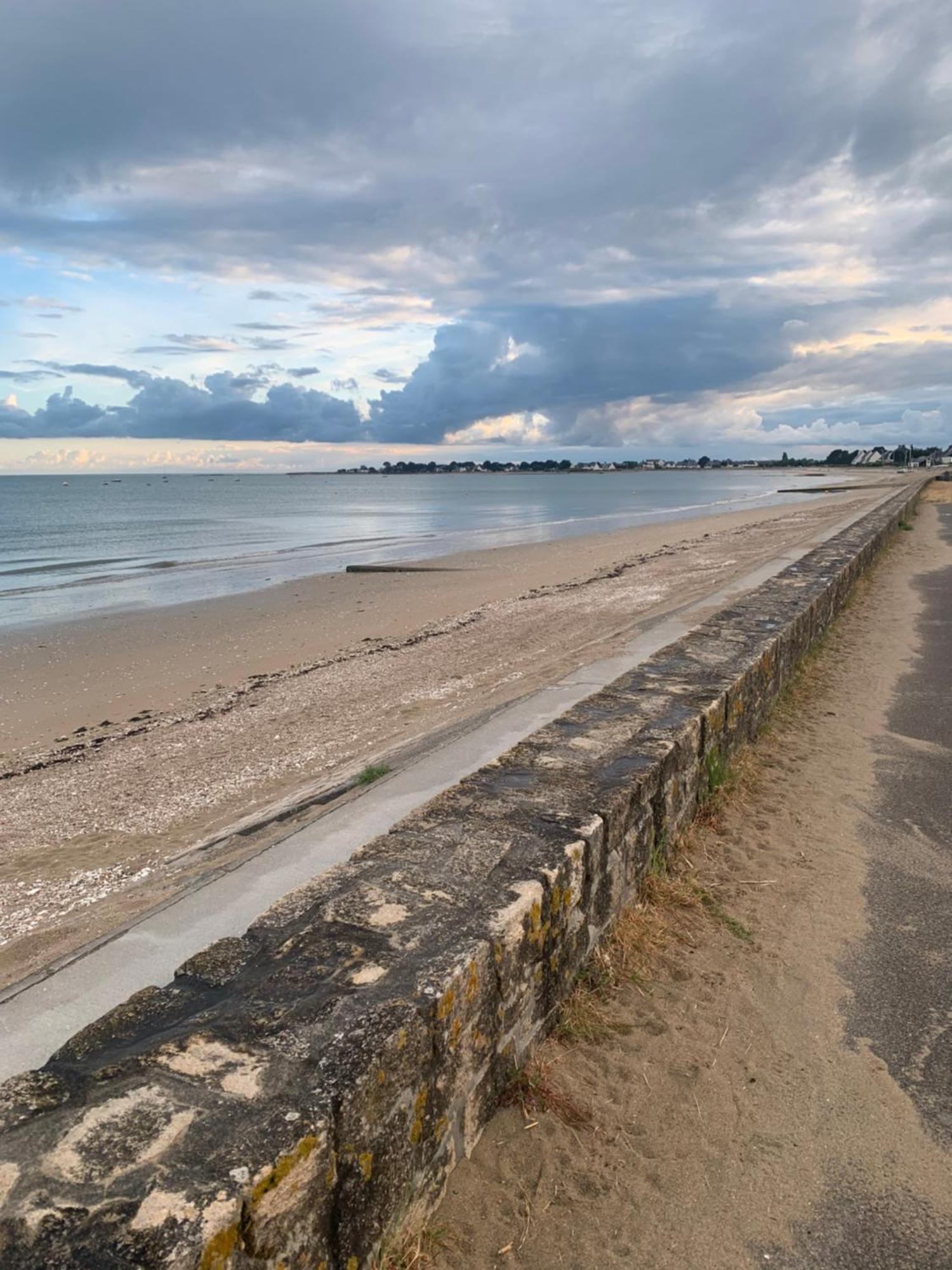 Gite Chez Lea Saint-Brieuc-de-Mauron 外观 照片
